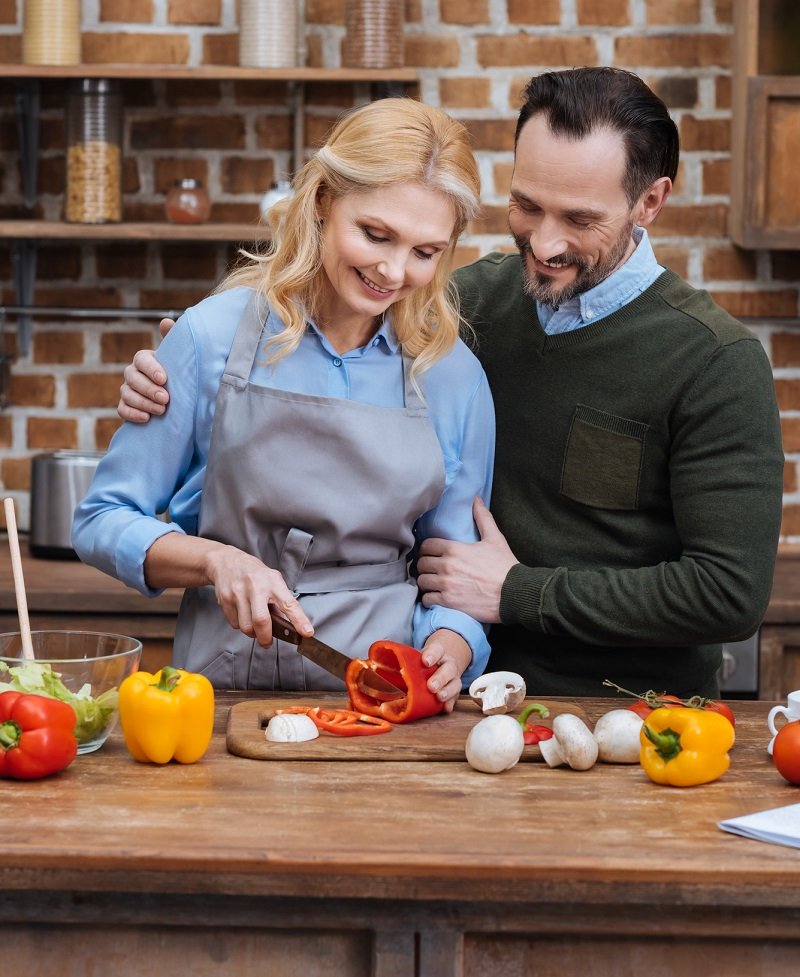 муж изменяет жене