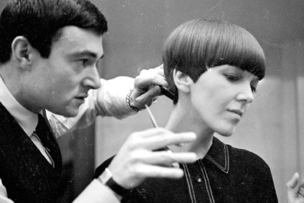 Почему маму Видала Сассуна благодарят красотки со стрижками