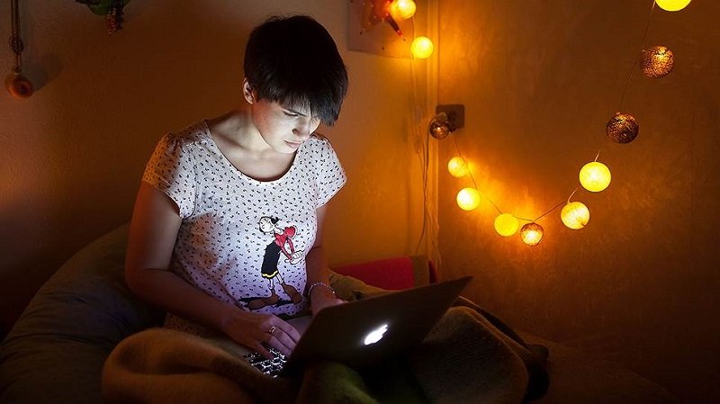 закрыть камеру на ноутбуке