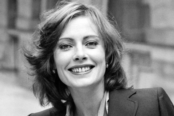 Актриса Виктория Федорова получила разрешение на выезд в США, нашла отца и вышла там замуж, но зря ей завидовали советские женщины