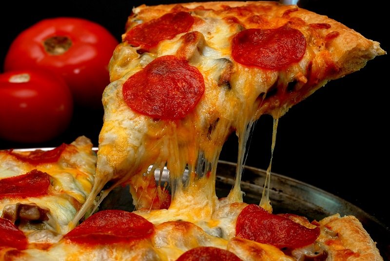 Как приготовить сытную пиццу дома тесто, пиццы, пиццу, выложи, заготовку, помидоры, теста, минут, градусов, духовку, томатной, кусочки, температуре, зелень, добавь, посыпь, помидоров, лепешку, противень, перец