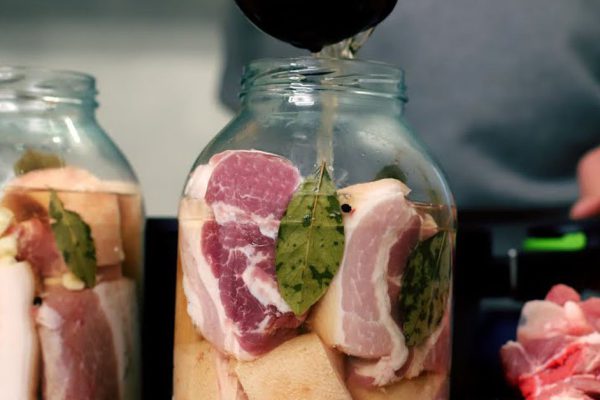 На свой страх и риск приготовила сало по рецепту из мужского журнала, не пожалела