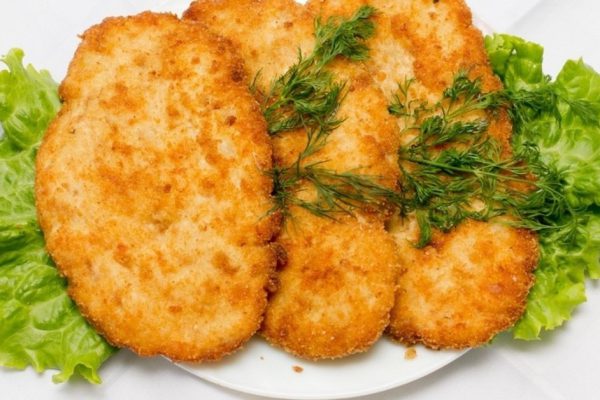 Как приготовить нежные куриные котлеты
