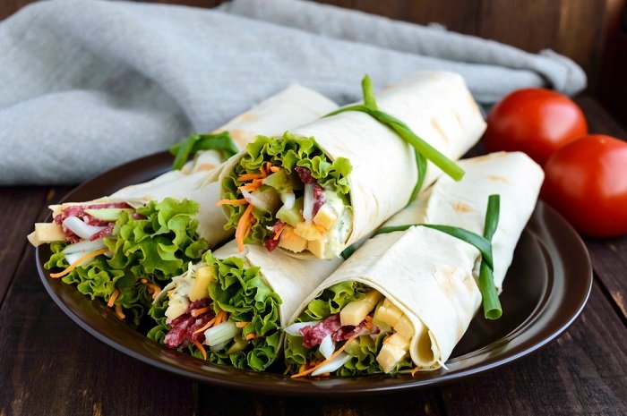 лаваш с курицей и овощами