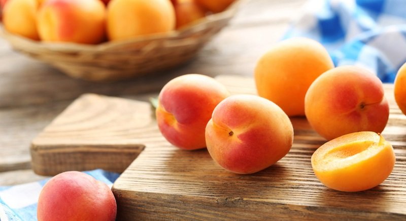 абрикосы кусочками