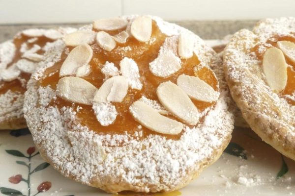 Ватрушки на творожном тесте по рецепту израильской мастерицы сделали нашу семейную жизнь слаще