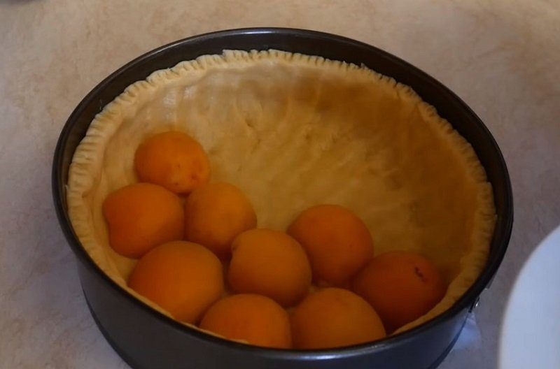 заливной абрикосовый пирог