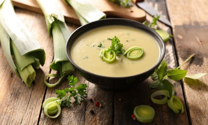весенний суп с зеленым горошком