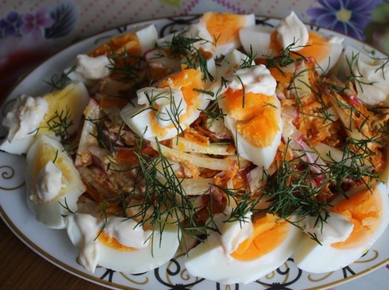 вкусный салат из моркови