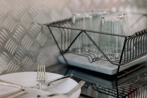 Смешиваю соду и лимонную кислоту, чтобы отмыть весь дом до блеска