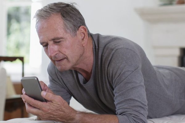 Угораздило влюбиться, но я обуздал чувства и не изменил, испытываю радостную гордость за себя