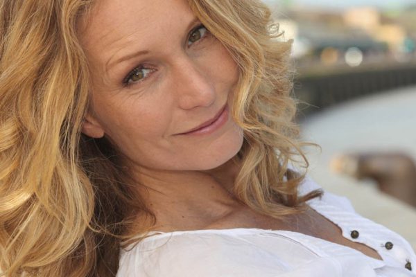 До слёз жалко увядающих любовниц женатых мужчин