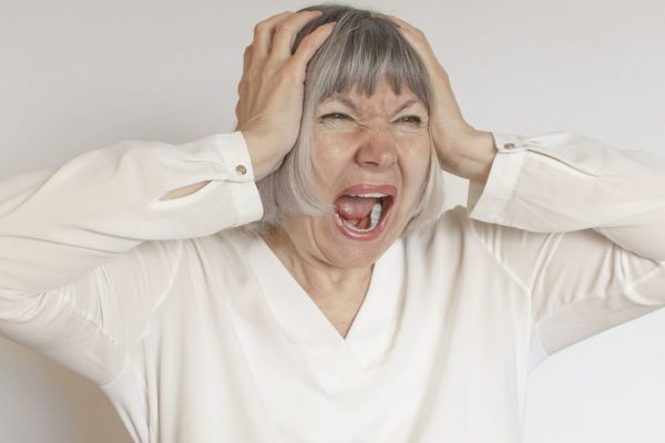 Свекровь, как ошпаренная, выпрыгнула из ванной и сказала, что больше к нам не придет