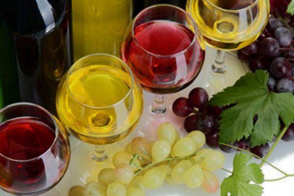 Полезно, но в меру! Узнав об этих свойствах вина, ты еще больше полюбишь напиток богов.