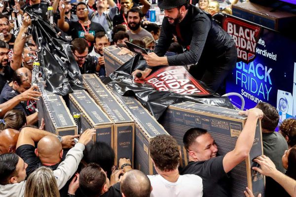 Финансовый директор утверждал, что богатые ничего не покупают в «черную пятницу», но произошло то, что изменило его мнение навсегда