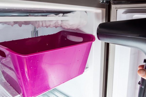 Больше никакого обледенения в морозилке, размораживаю 1 раз в год и не парюсь