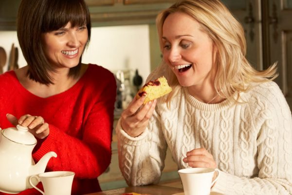 Моя близкая подруга Алла может прийти ко мне без предупреждения, чтобы весь день учить меня жизни, так уж сложилось