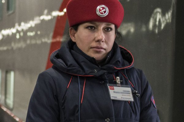 Когда мужа не стало, я вернулась к работе проводника, в одной из поездок встретила в купе самого неожиданного пассажира