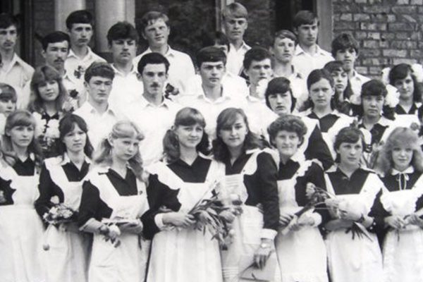 Подговариваю подругу больше не ходить на встречи одноклассников