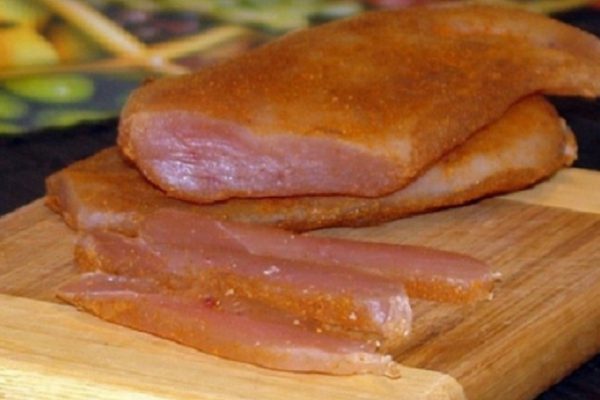 Никогда бы не подумал, что получается такой фантастический деликатес! Только приправы и мясо.