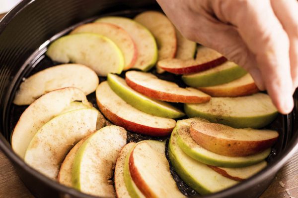 Какой пирог испечь для строителей, что ремонтируют кухню уже пять месяцев