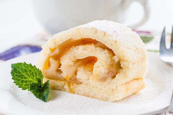 roulade with pear filling, mint and cup.