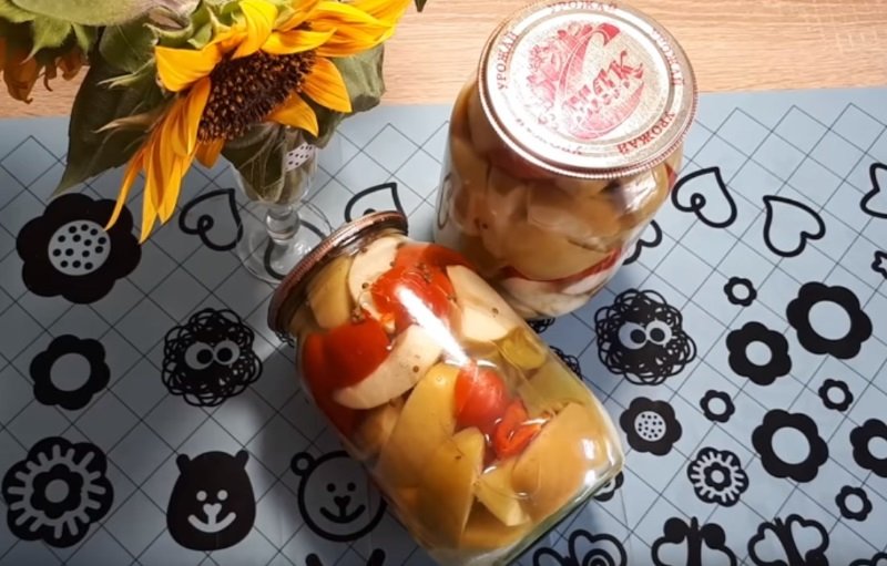 яблоки со сладким перцем