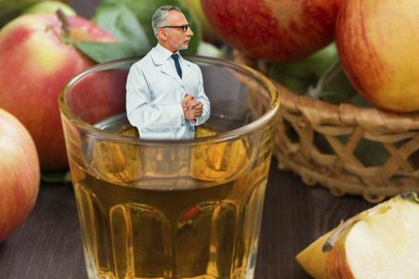 Выпиваю за завтраком воду с яблочным уксусом: на пляже не придется втягивать живот