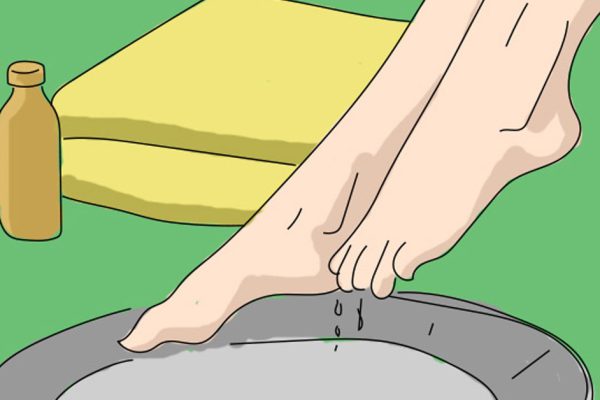 Вот что произойдет, если подержать ноги в уксусе. Делаю так каждый вечер!