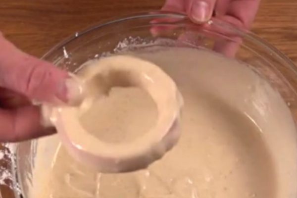 Так похоже на пончики, но на деле гораздо лучше… «Яблочный сюрприз»!