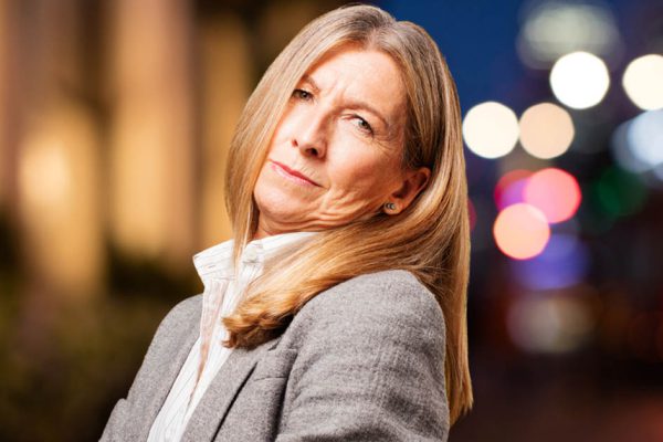 Будущая невестка заявилась в мой дом и начала выдвигать свои условия, неслыханная наглость