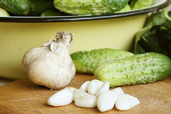 Почему нет смысла консервировать овощи на зиму, объясняет специалист по питанию