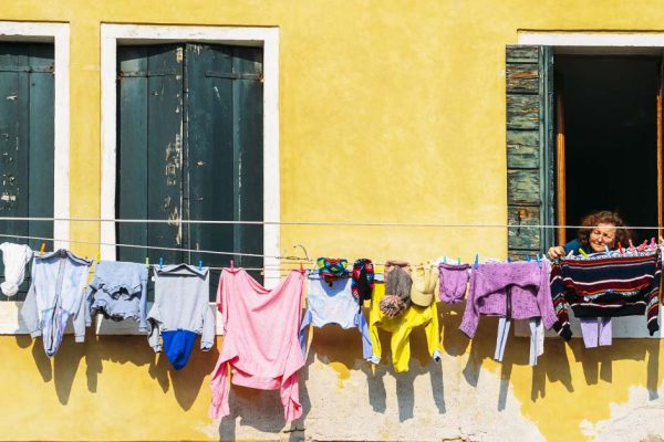 Почему в Риме запрещено сушить белье на балконе и другие законы Италии, вызывающие вопросы