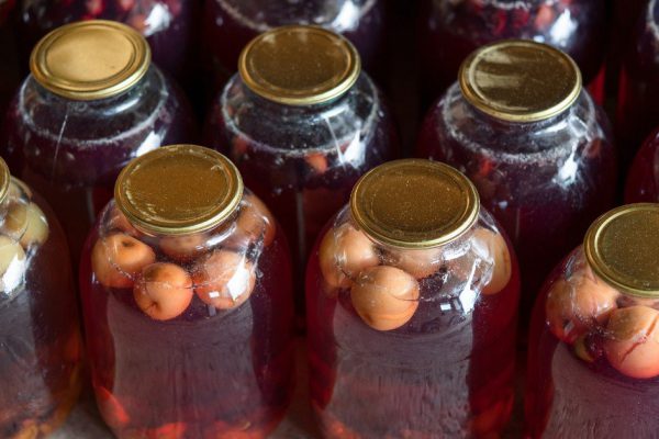 На что указывает пена в закрытых банках с консервацией