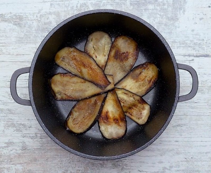 закуска из баклажан с чесноком и зеленью