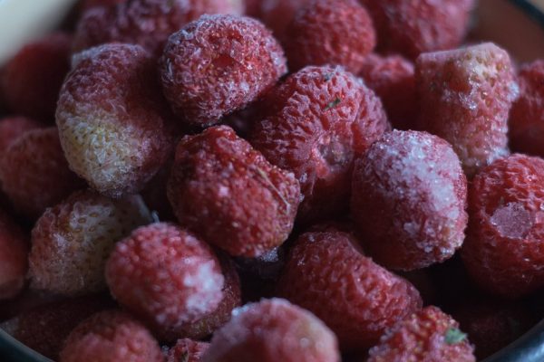 Ошибки во время заморозки клубники и других ягод на зиму