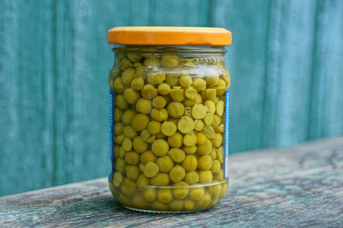 горошек в банке