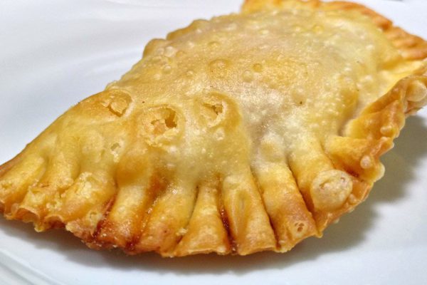 Мечтал выспаться в субботу, но мама открыла дверь своим ключом и принялась жарить чебуреки