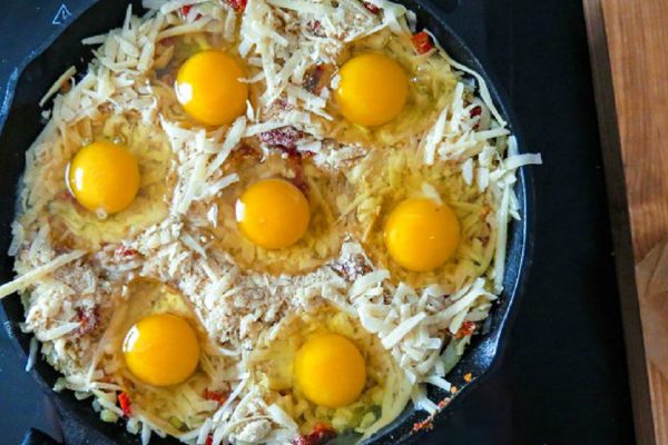 Запеченные яйца с сыром: все тонкости приготовления идеального завтрака!