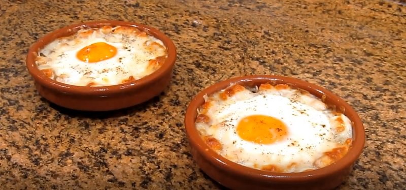 яйца запеченные в перце