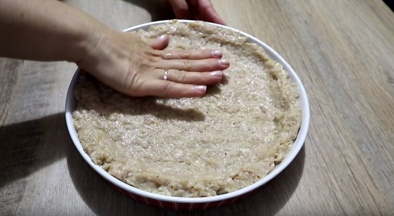 картофельная запеканка с грибами и фаршем