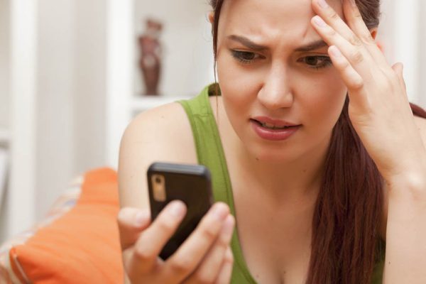 Новый вид мошенничества, из-за которого у наивных пенсионеров снимают деньги с легкостью