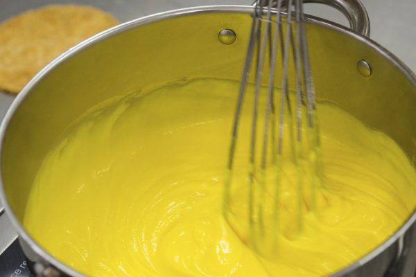 Рецепт заварного крема, которому меня научили еще в кулинарном техникуме, пользуюсь 20 лет, еще ни разу не подвел