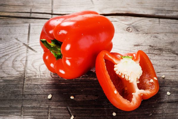 Как правильно чистить болгарский перец