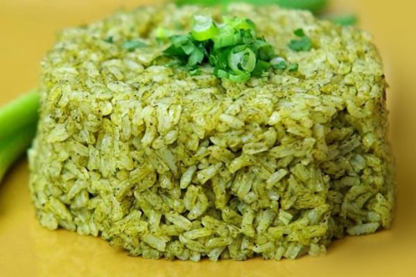 Из чего готовят зеленый рис