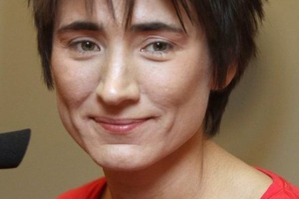 Любимой Земфире Рамазановой сегодня 45, слушаем старые пластинки взахлеб