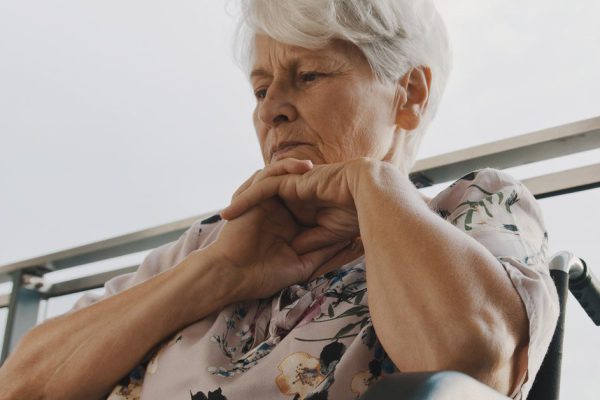 Что переживает мама, когда дети не приходят к ней в больницу