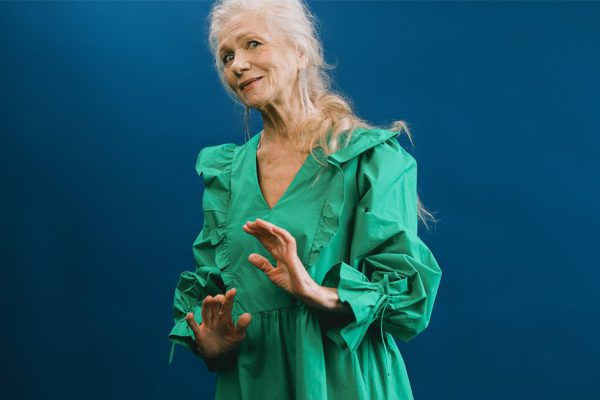 В 70 лет жизнь только начинается, нужно постоянно баловать себя