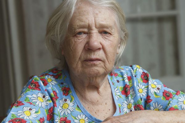 Надо ли обеспечивать свекровь, что в сентябре уходит на пенсию