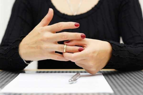 Замужние женщины массово совершают ошибки, за которыми следует развод, оглашаю весь список